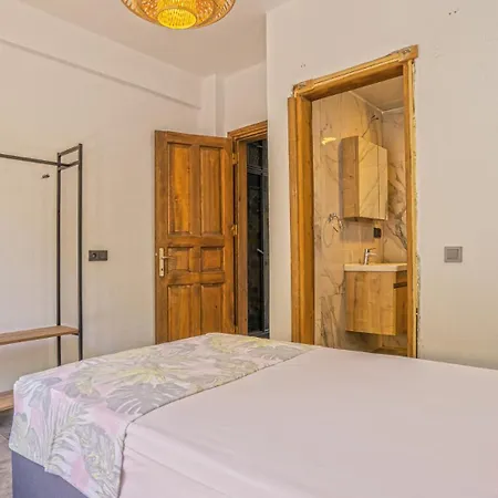 Casa Luna * Каш